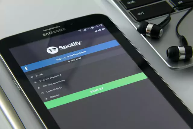 Mobile optimization and content creation
                                